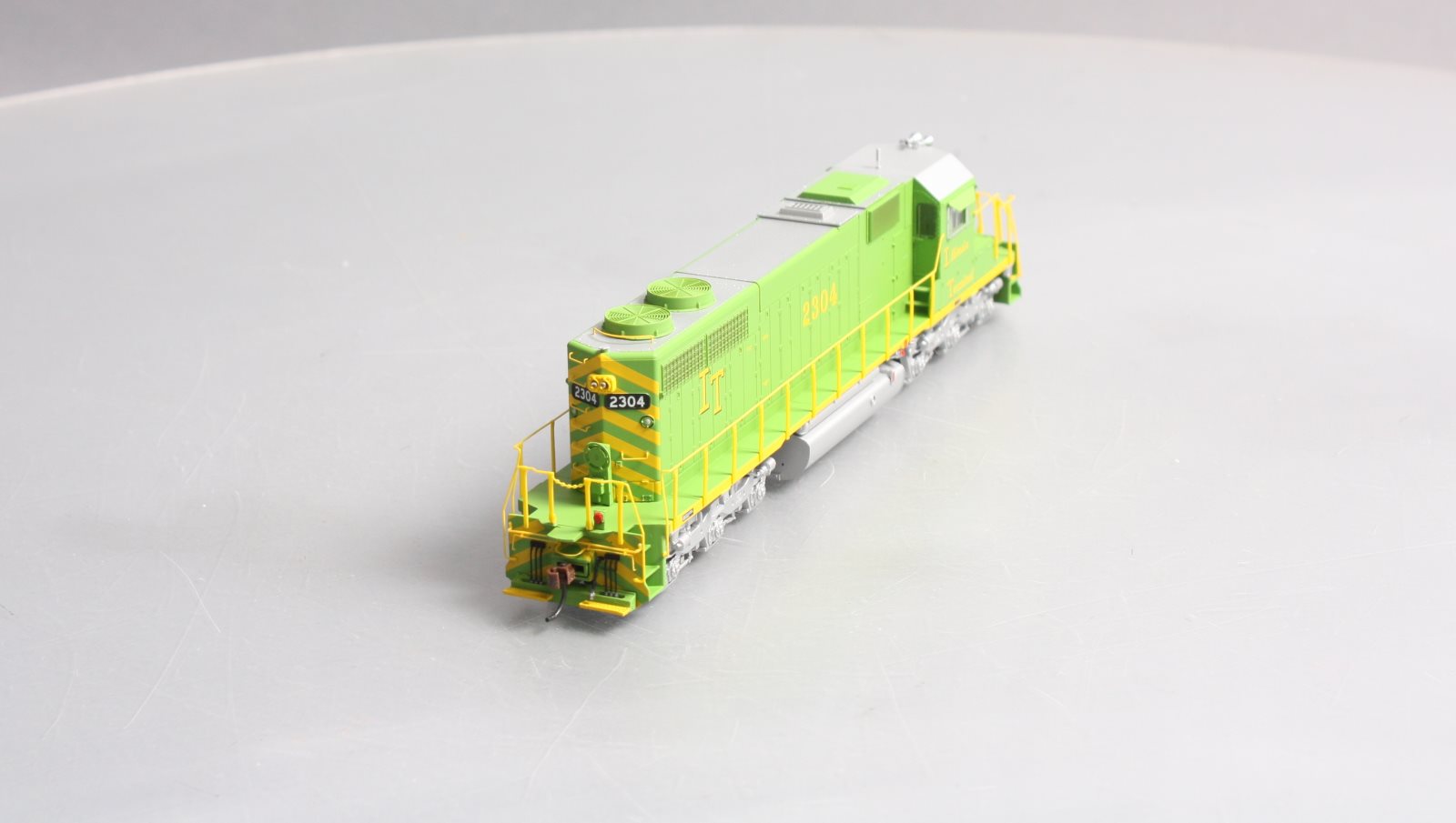 Athearn 98880 HO Illinois Terminal SD39 with DCC & Sound Ready to