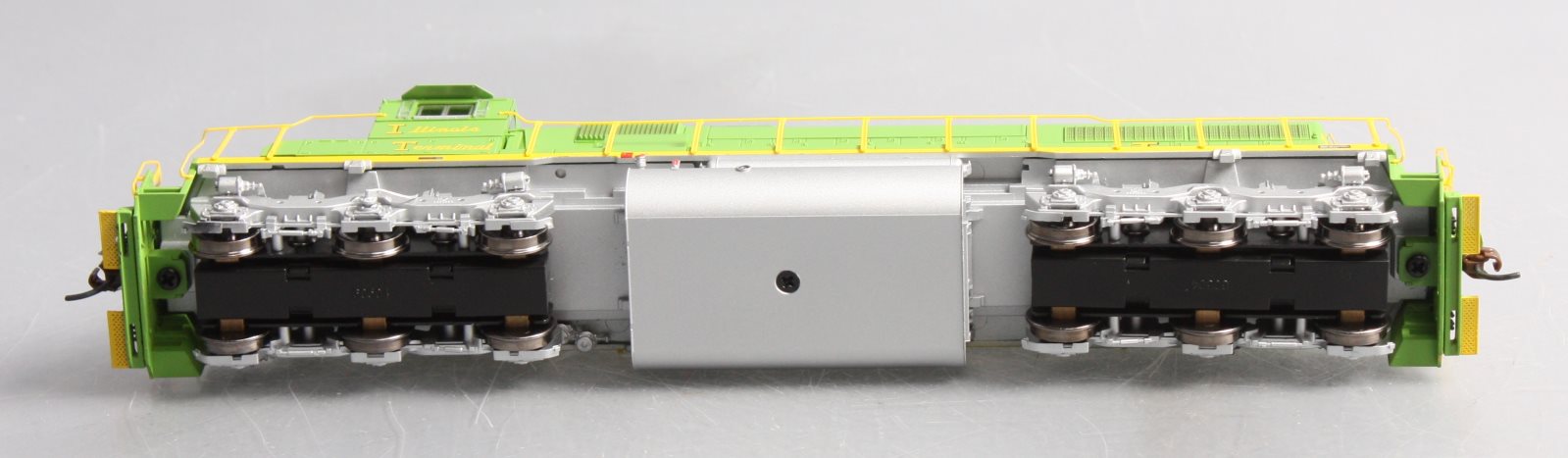 Athearn 98879 HO Illinois Terminal SD39 Diesel Locomotive #2303 w/Sound