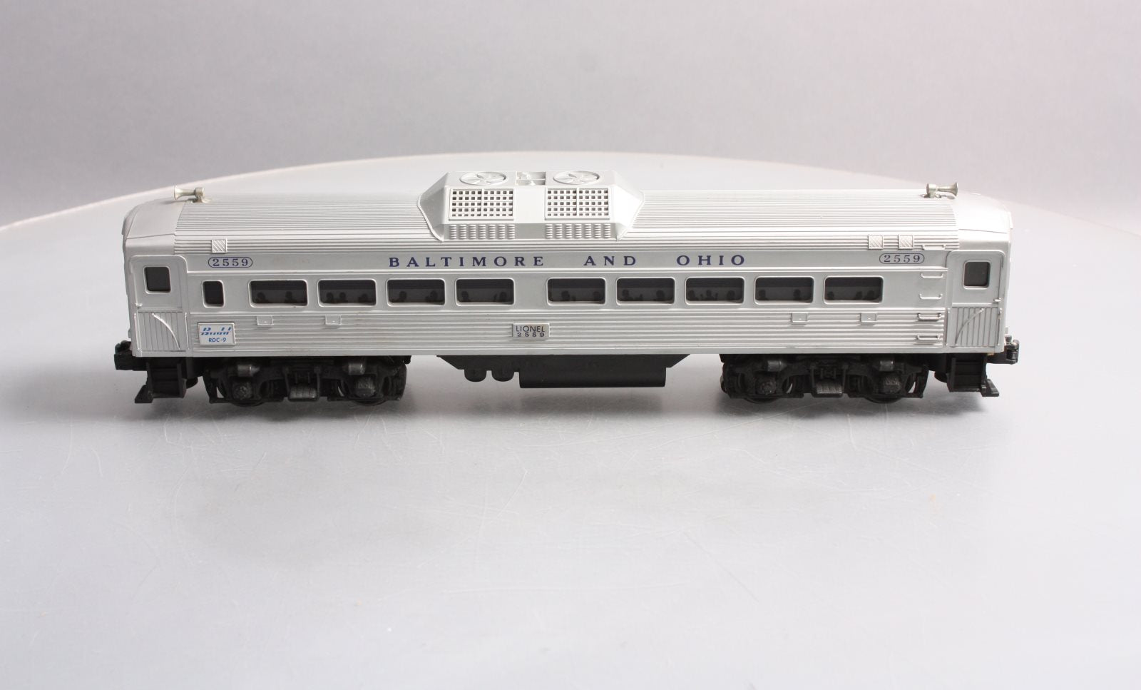 Lionel 2559 Vintage O Baltimore & Ohio RDC Non-Powered Passenger Car