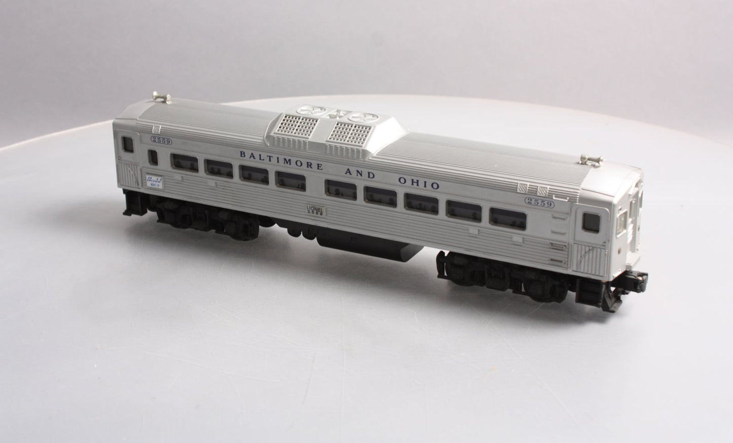Lionel 2559 Vintage O Baltimore & Ohio RDC Non-Powered Passenger Car