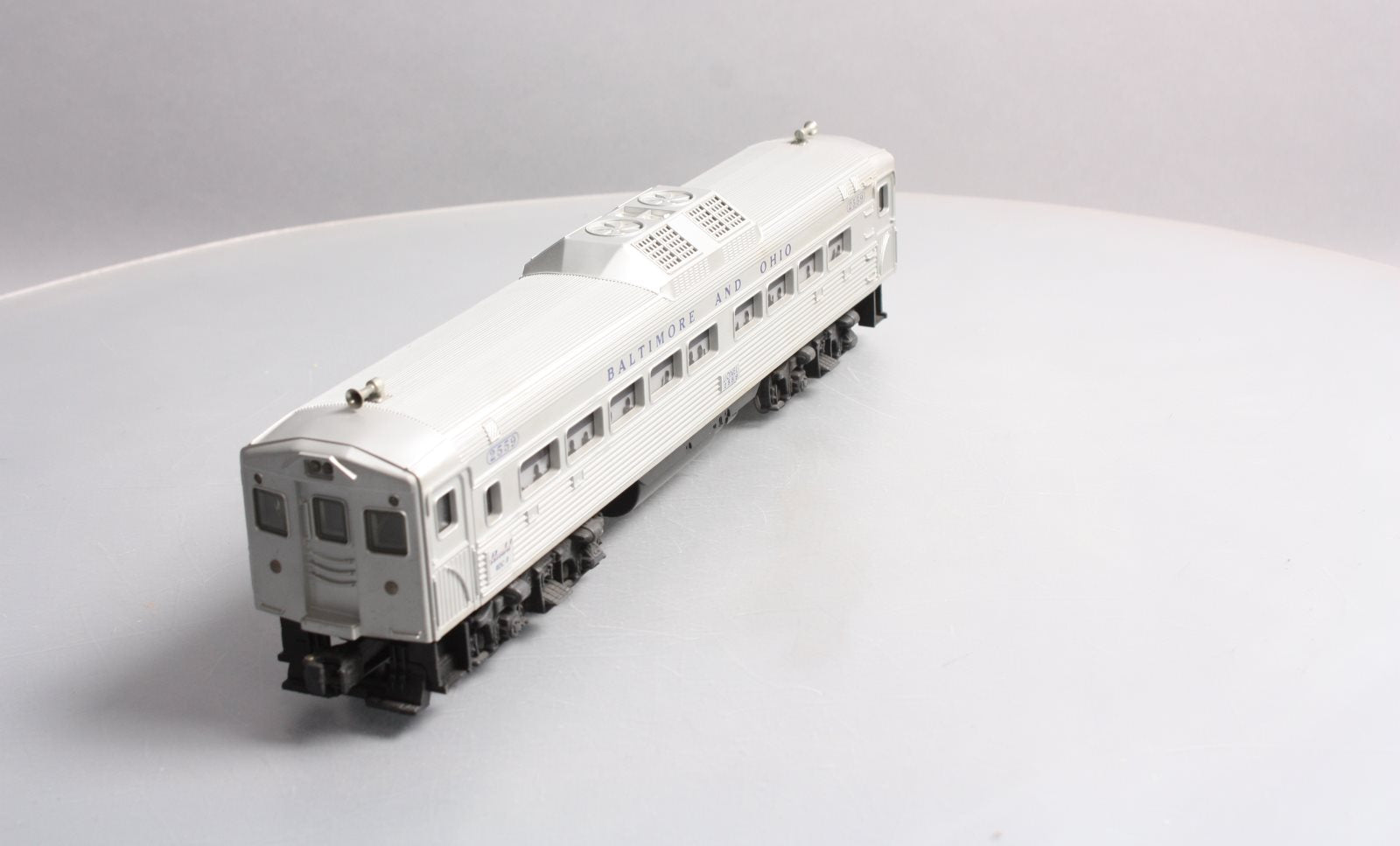 Lionel 2559 Vintage O Baltimore & Ohio RDC Non-Powered Passenger Car