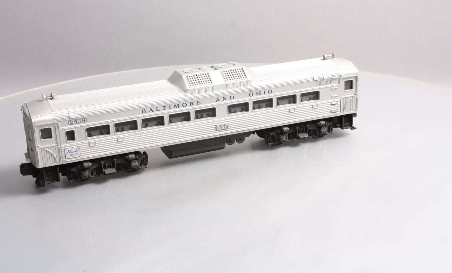 Lionel 2559 Vintage O Baltimore & Ohio RDC Non-Powered Passenger Car
