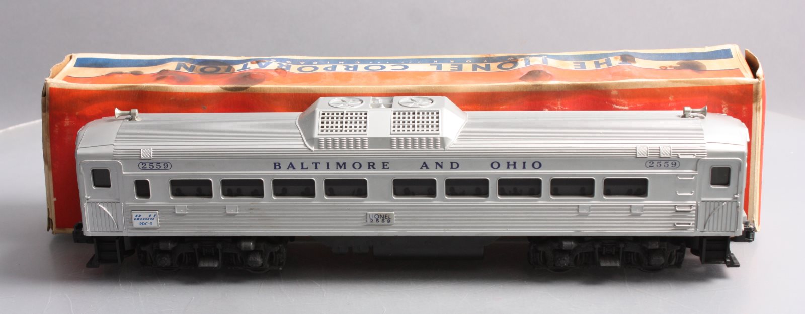 Lionel 2559 Vintage O Baltimore & Ohio RDC Non-Powered Passenger Car