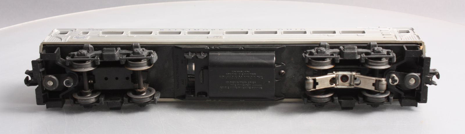 Lionel 2559 Vintage O Baltimore & Ohio RDC Non-Powered Passenger Car