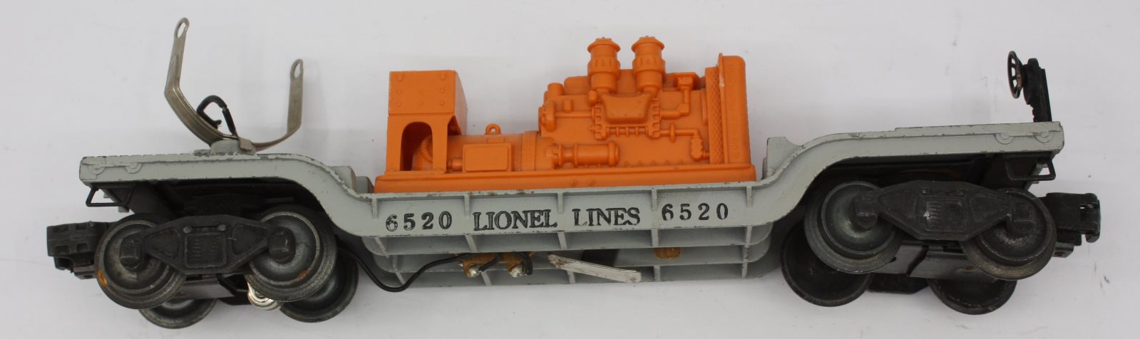 Lionel 6520-01 Car Frame w/ Trucks, Break Stand, Generator, Light Bracket