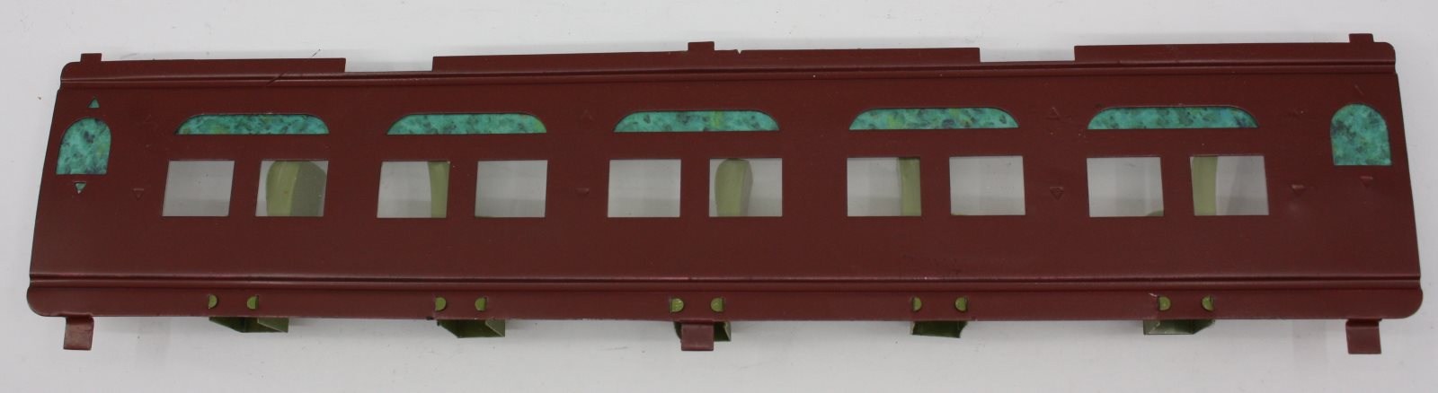 Lionel 418-206 Maroon Interior Wall with Green Seats