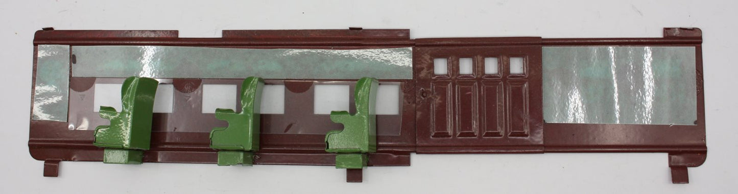 Lionel 418-207 Maroon Interior Wall with Door and Green Seats