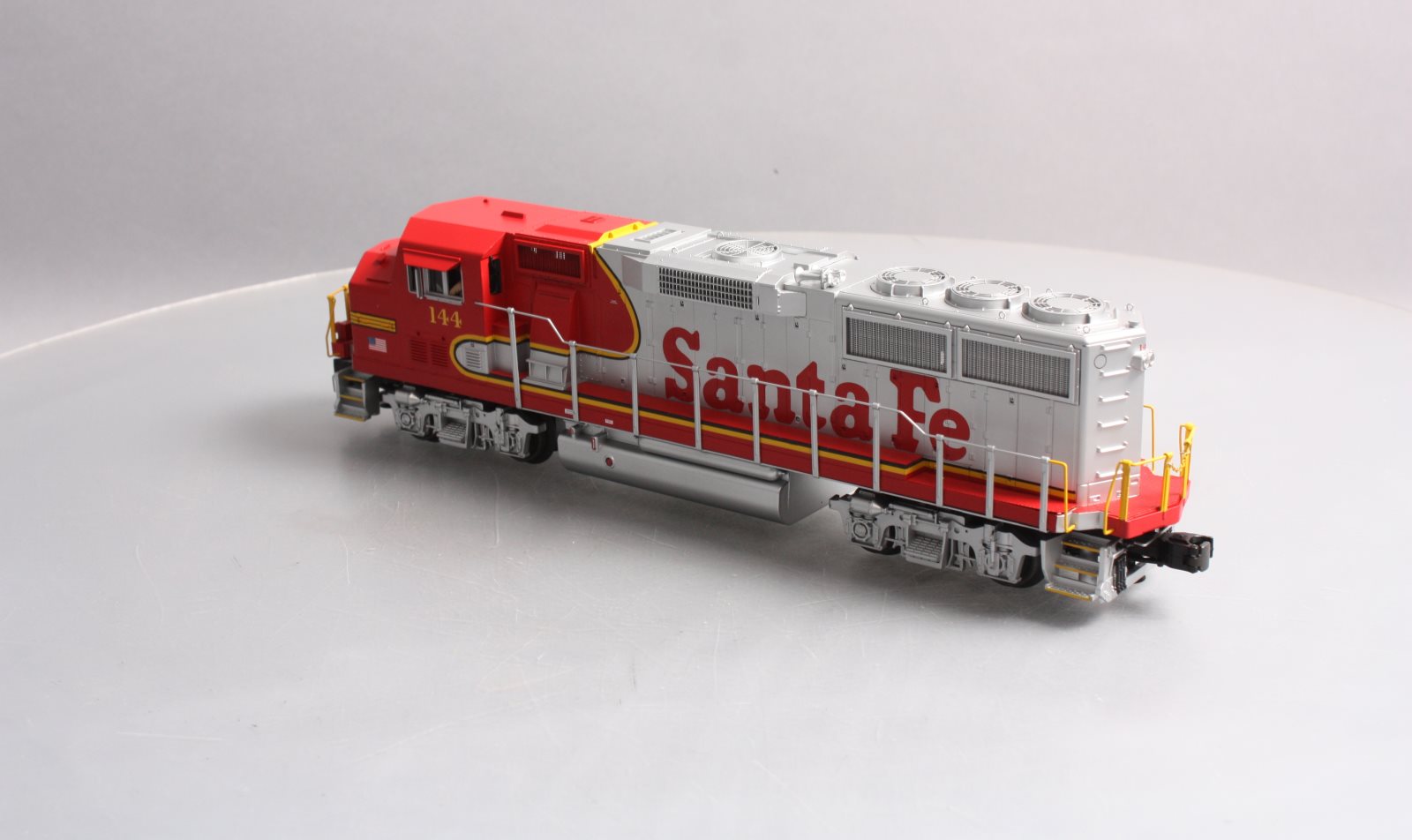 MTH 20-2462-3 Santa Fe GP-60M Non-POwered Diesel Engine #144 LN/Box