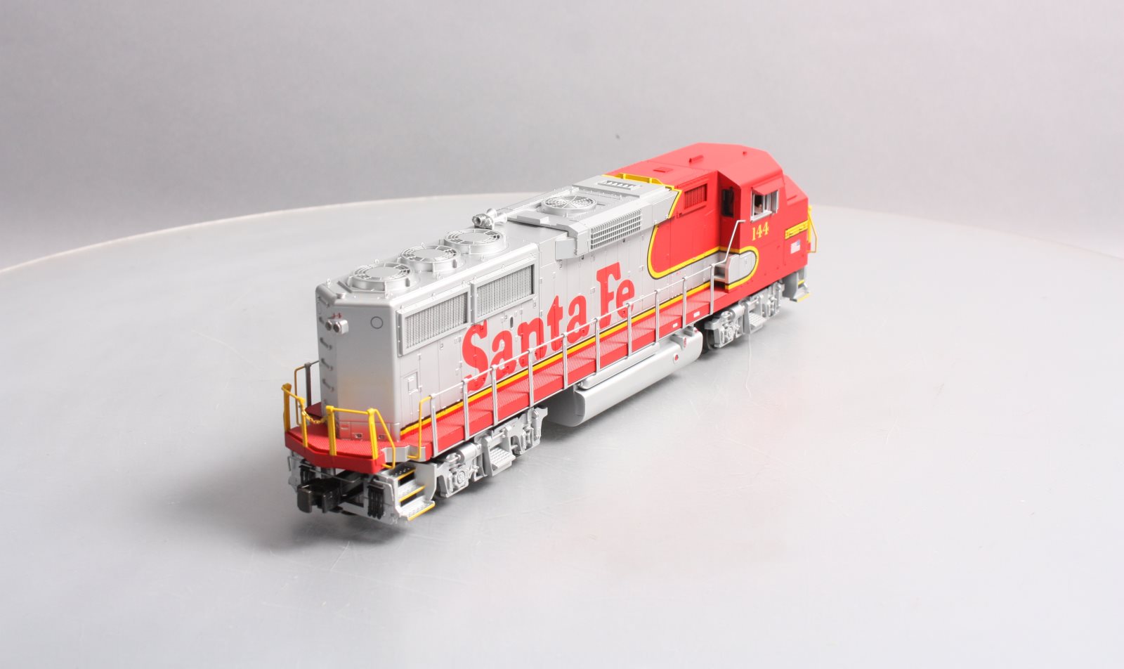 MTH 20-2462-3 Santa Fe GP-60M Non-POwered Diesel Engine #144 LN/Box
