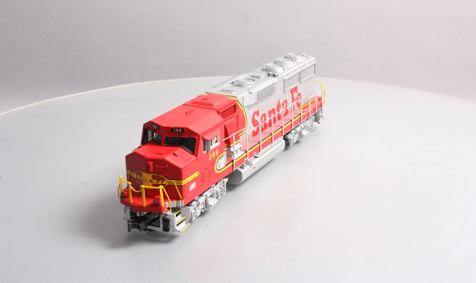 MTH 20-2462-3 Santa Fe GP-60M Non-POwered Diesel Engine #144 LN/Box