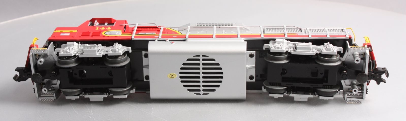 MTH 20-2462-3 Santa Fe GP-60M Non-POwered Diesel Engine #144 LN/Box