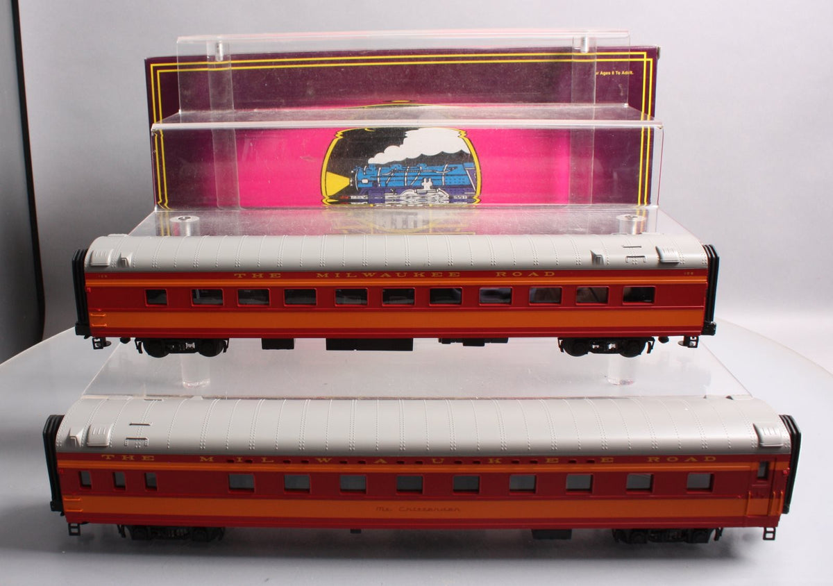 MTH 20-6672 O Milwaukee 70' Streamlined Slpr/Diner Passenger Car Set (Set of 2) LN/Box
