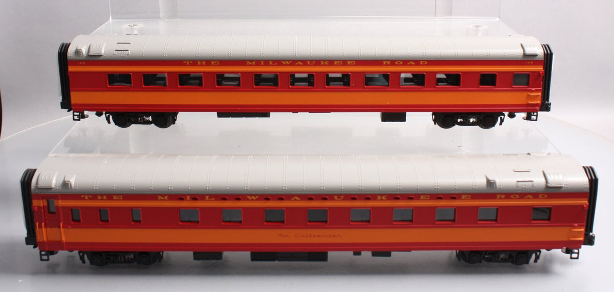 MTH 20-6672 O Milwaukee 70' Streamlined Slpr/Diner Passenger Car Set (Set of 2) LN/Box