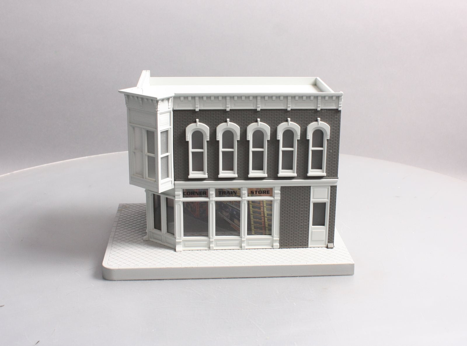 MTH 30-9085 Train Store Corner Building LN/Box