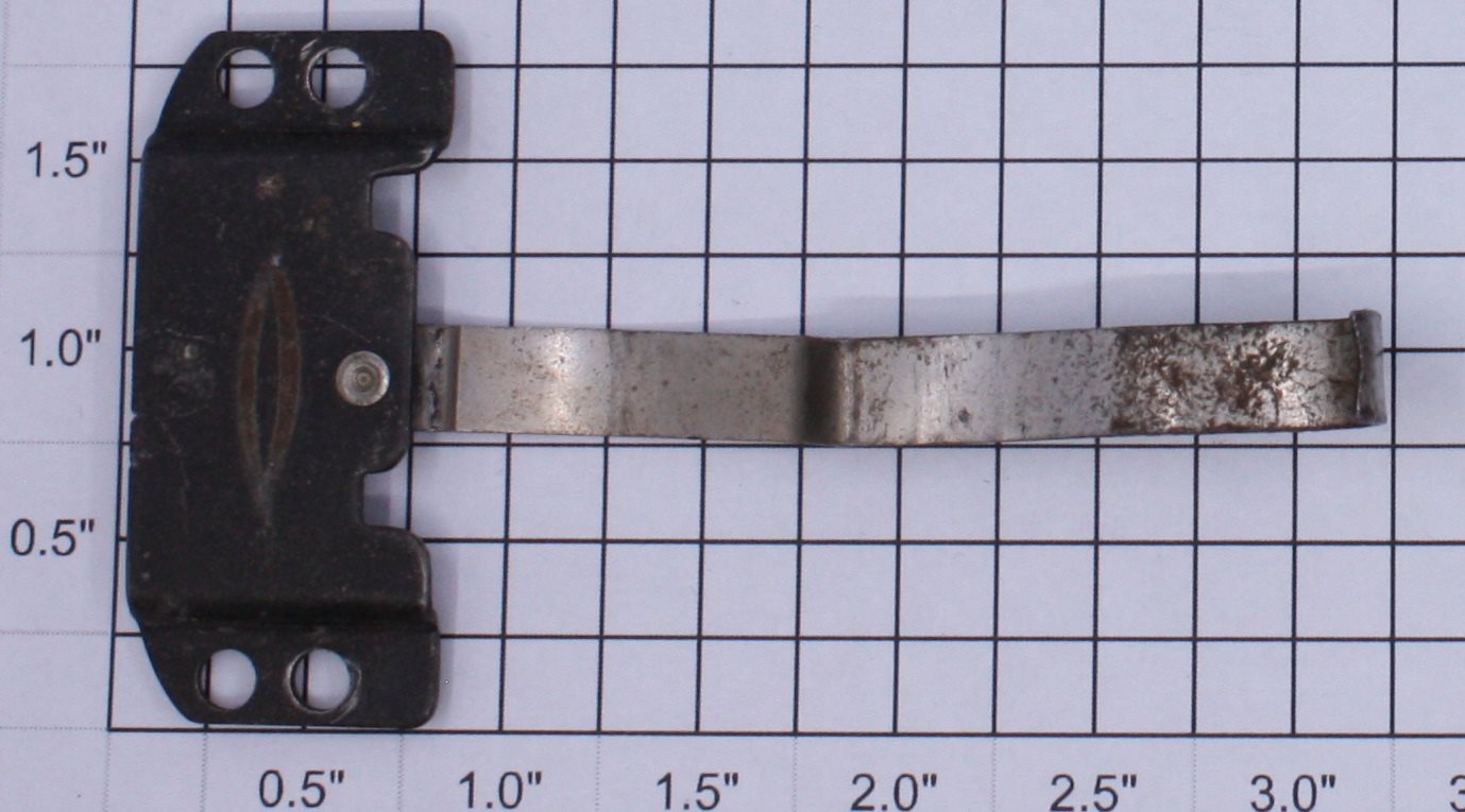 Lionel 224-1 Drawbar & Bracket