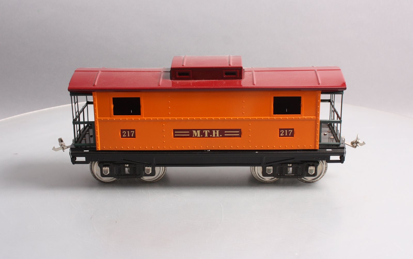 MTH 10-2043 Std. Gauge MTH Lines Orange & Maroon w/Brass 200 Series Caboose