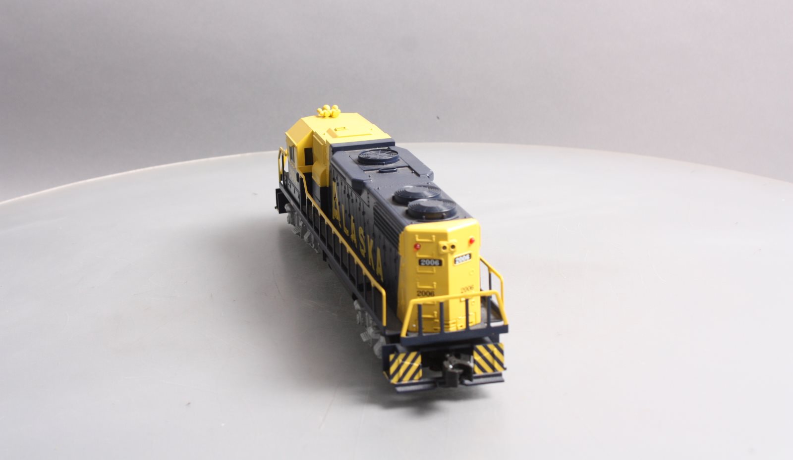 Williams 21317 O Gauge Alaska Railroad GP38 Dummy Diesel Locomotive #2006 MT/Box