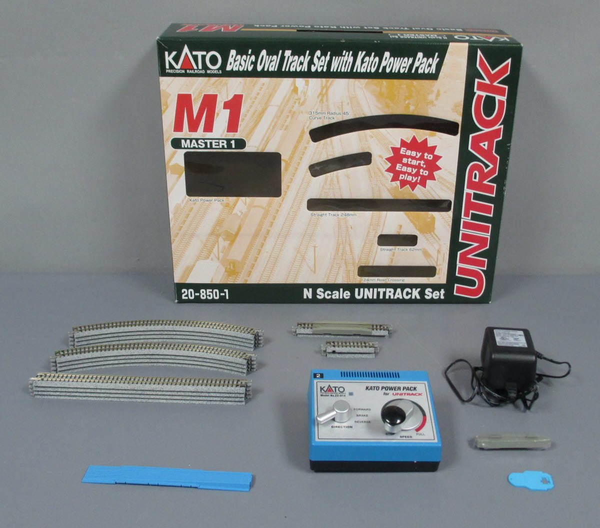 Kato 20-850-1 N Unitrack M1 Basic Oval Track Starter Set NIB