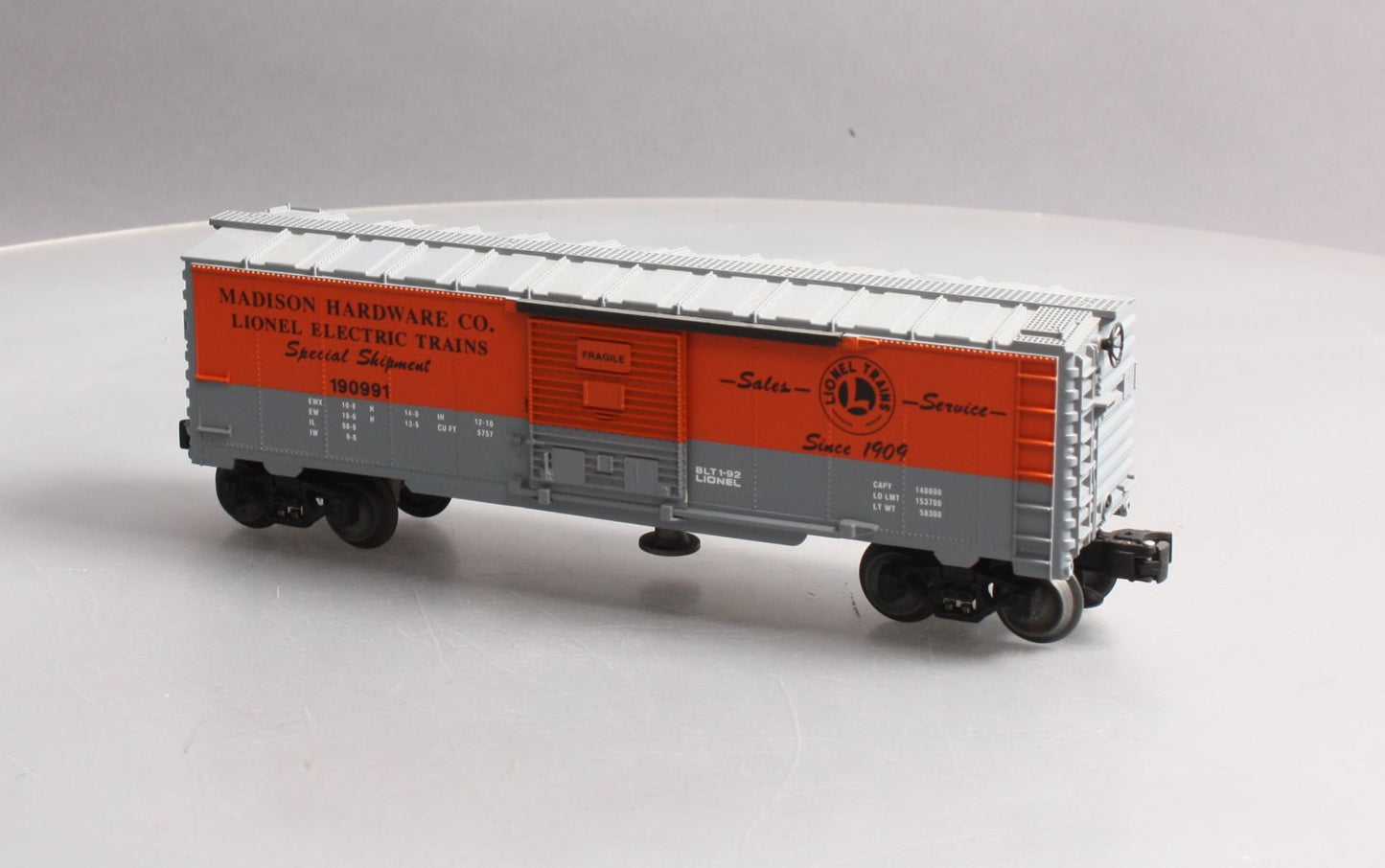 Lionel 6-19816 O Gauge Madison Hardware Operating Boxcar #190991 LN/Box
