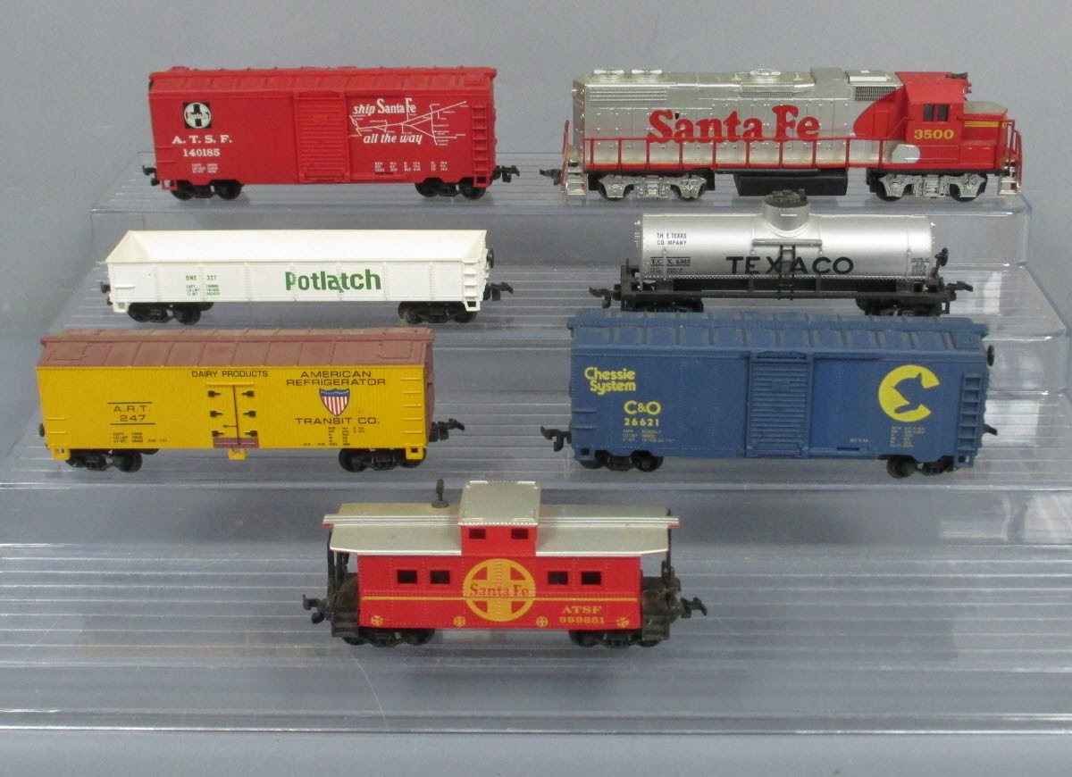 Life Like 8766 HO Scale Thundering Rails Diesel Train Set VG/Box