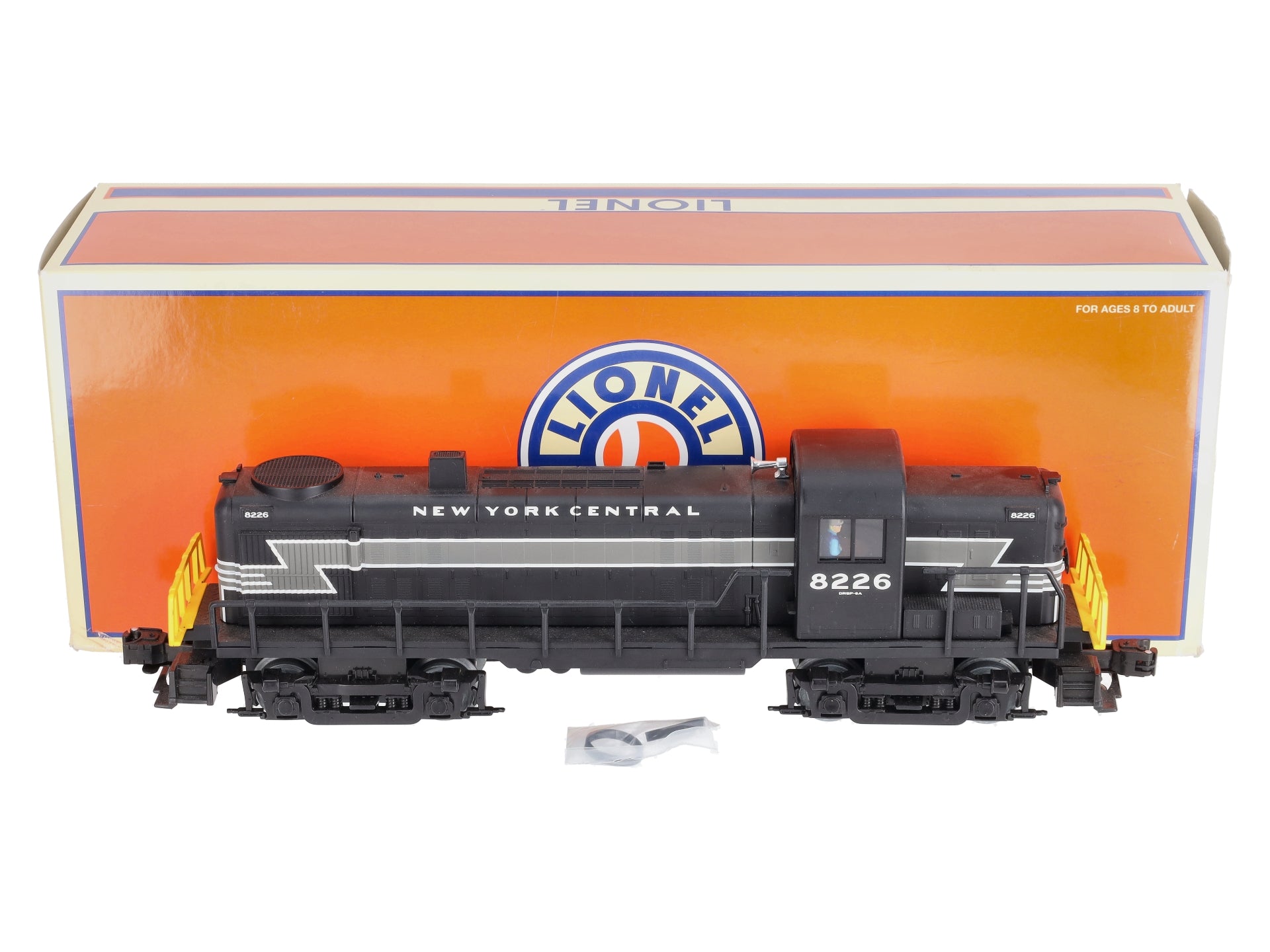 Lionel 6-28873 O Gauge New York Central RS-3 Diesel Locomotive #8226 LN/Box