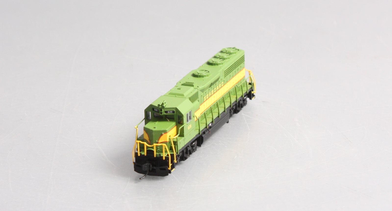 Atlas 53937 N Seaboard GP-40 Diesel Locomotive #626 w/DCC