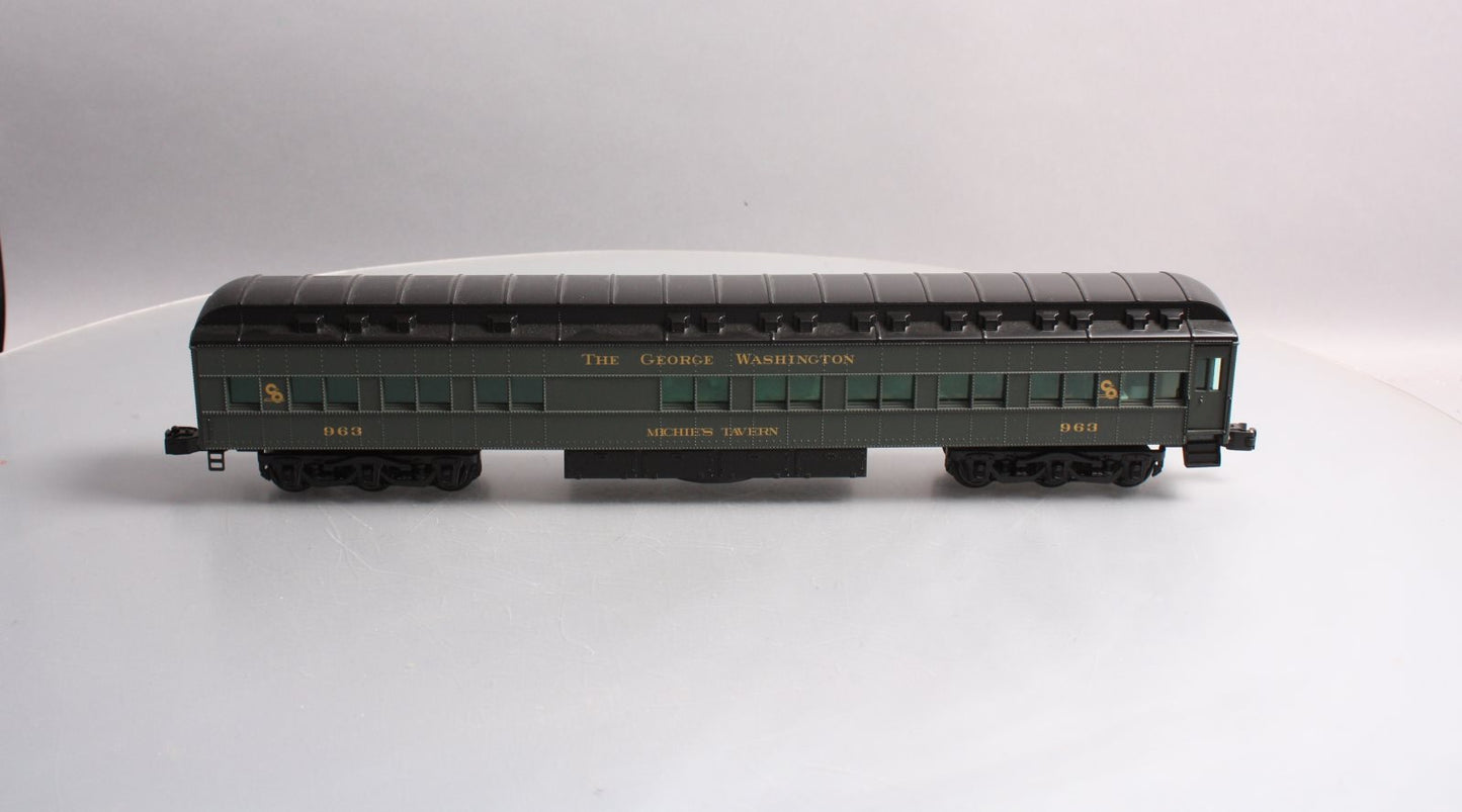 Lionel 6-15575 O C&O The George Washington Heavyweight Station Sounds Diner Car