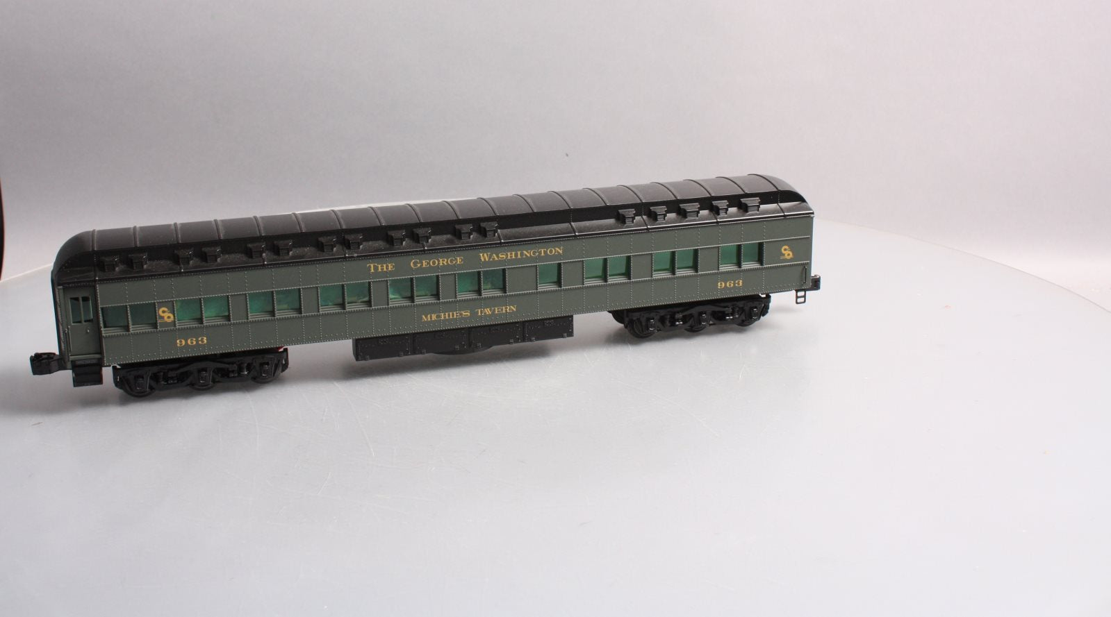 Lionel 6-15575 O C&O The George Washington Heavyweight Station Sounds Diner Car