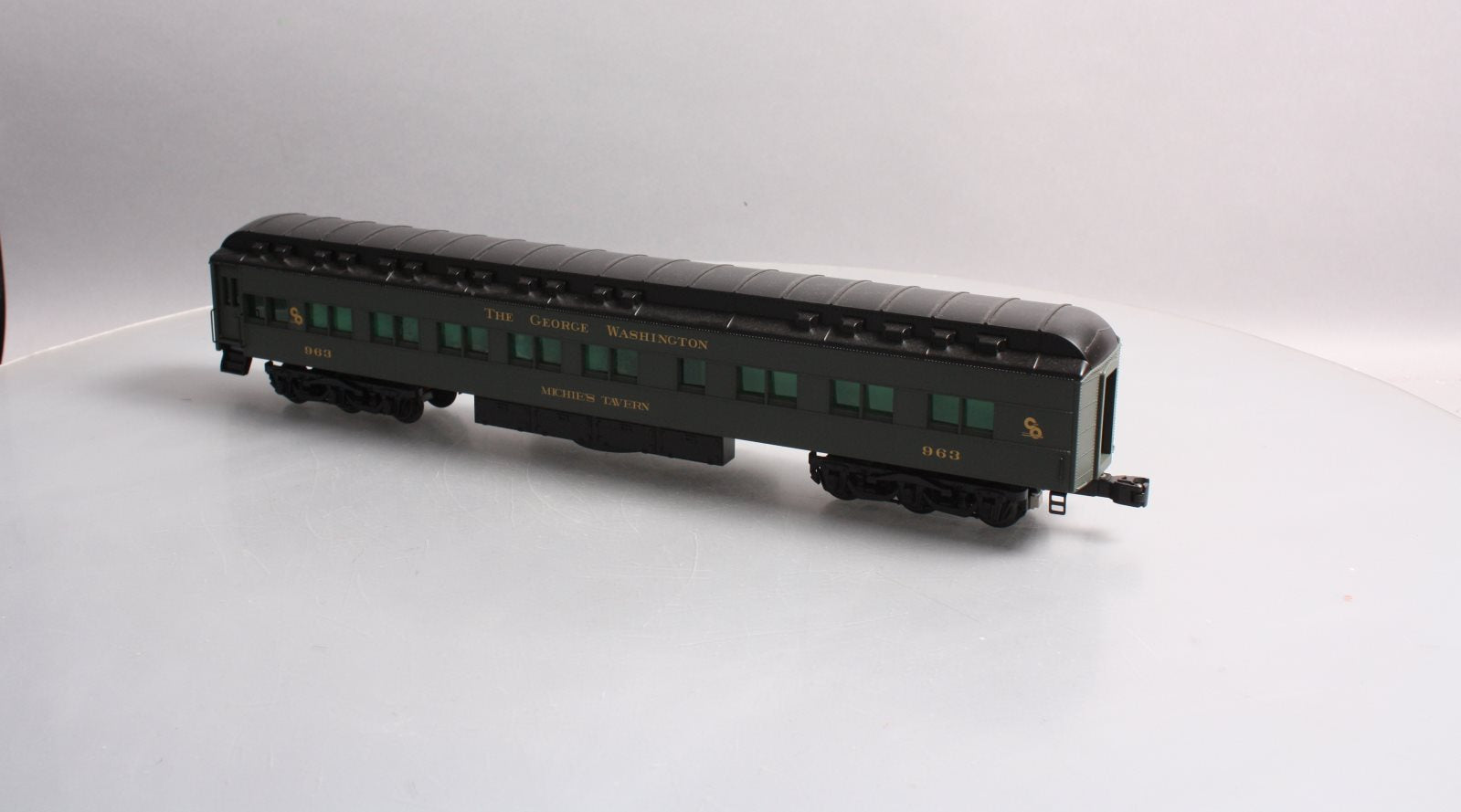 Lionel 6-15575 O C&O The George Washington Heavyweight Station Sounds Diner Car
