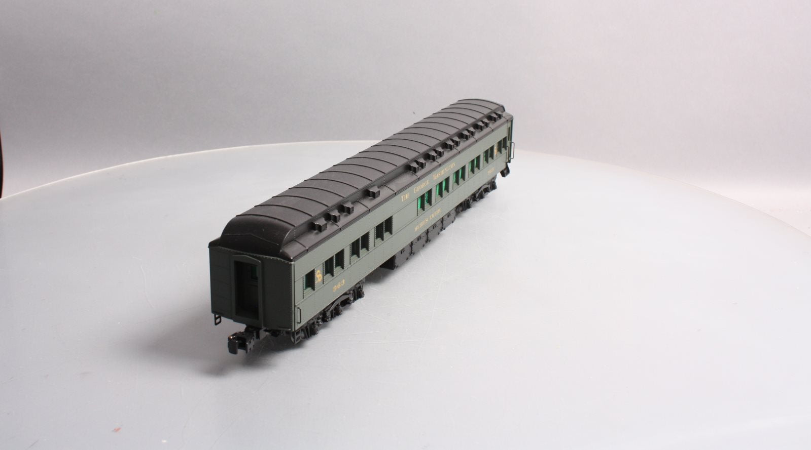 Lionel 6-15575 O C&O The George Washington Heavyweight Station Sounds Diner Car