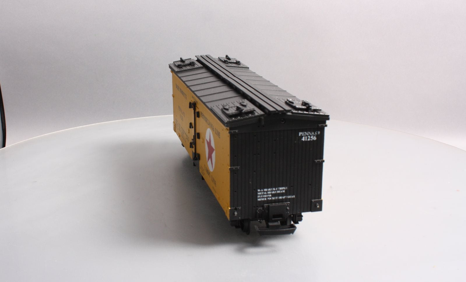 USA Trains 1656 G Penn Union Line Reefer Car #41256 LN/Box