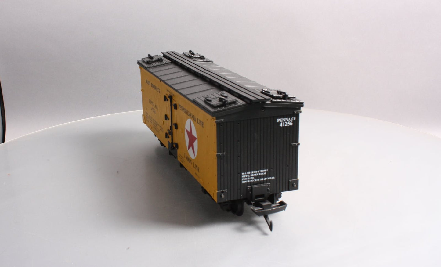 USA Trains 1656 G Penn Union Line Reefer Car #41256 LN/Box