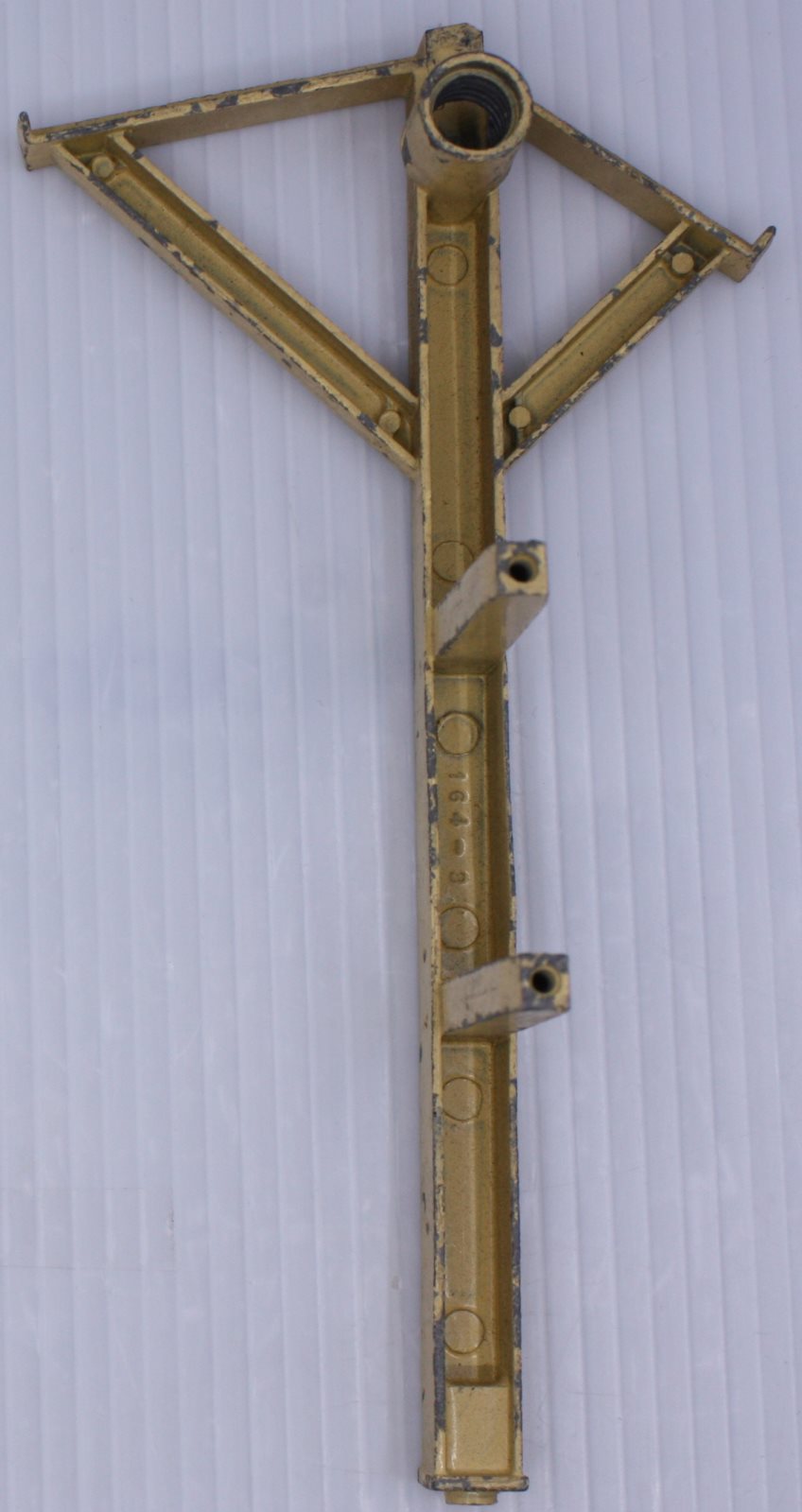 Lionel 164-3 Yellow Left Hand Roof Support Post