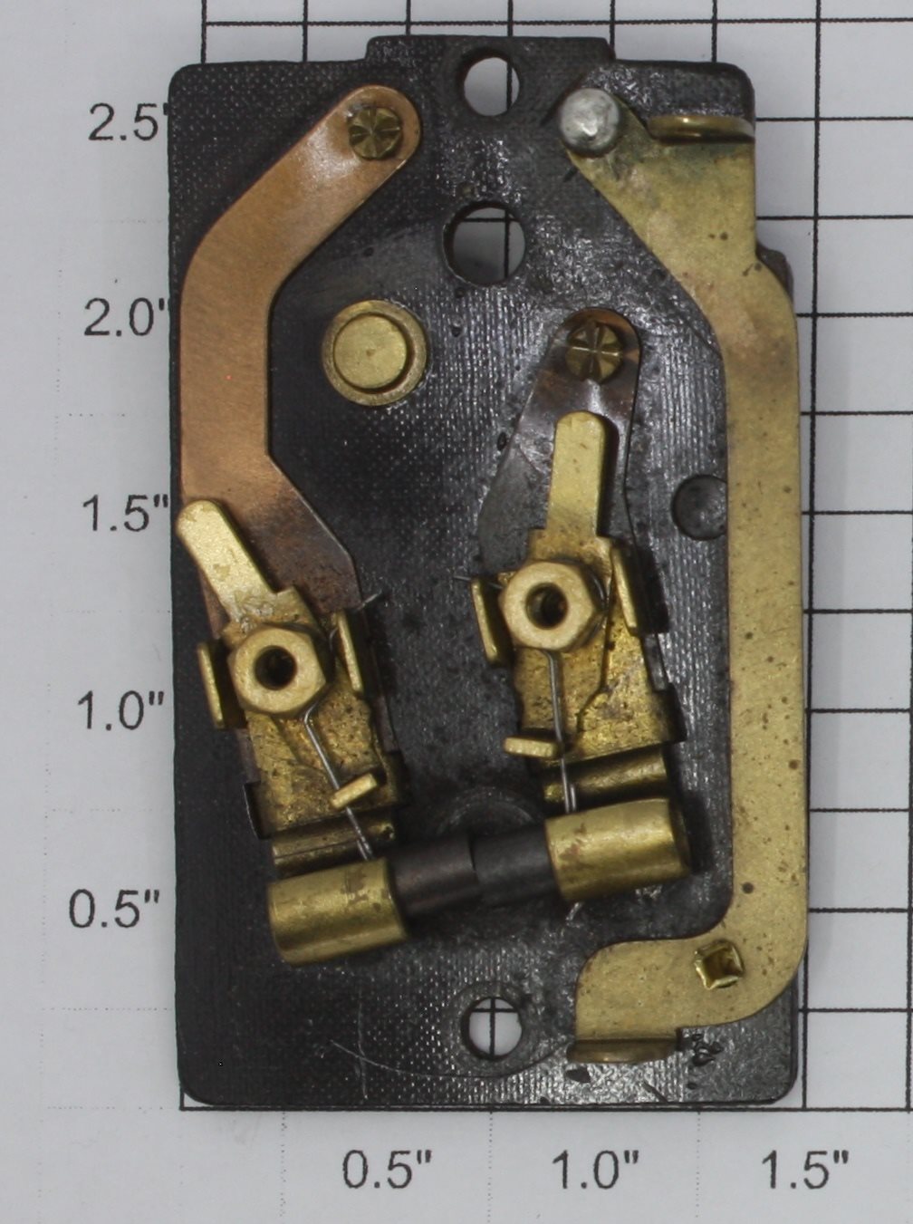 Lionel 400E-53 Brush Plate Assembly - Complete