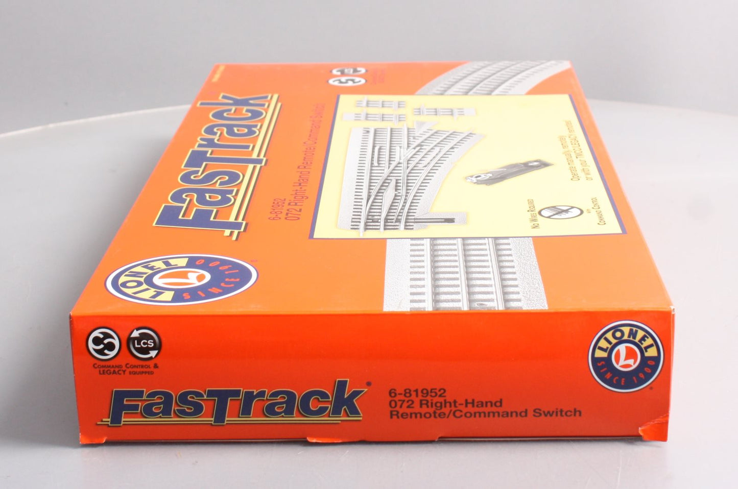 Lionel 6-81952 O-72 Right Hand Fastrack Remote/Command Switch Turnout LN/Box