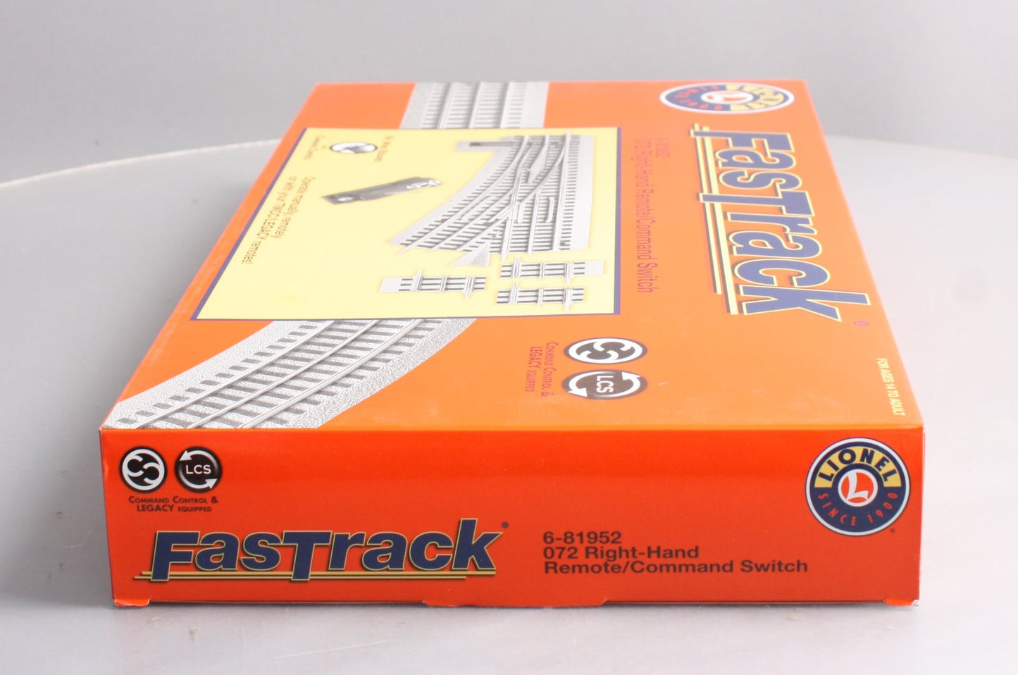 Lionel 6-81952 O-72 Right Hand Fastrack Remote/Command Switch Turnout LN/Box