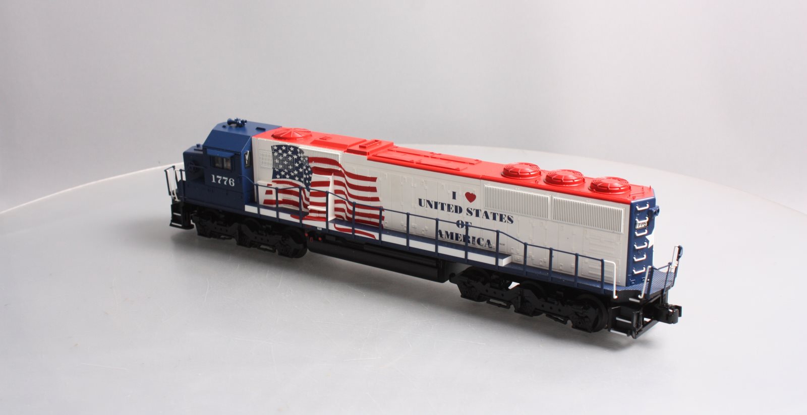 Lionel 6-28272 O Gauge I Love U.S.A. SD-60 Diesel Locomotive #1776 NIB
