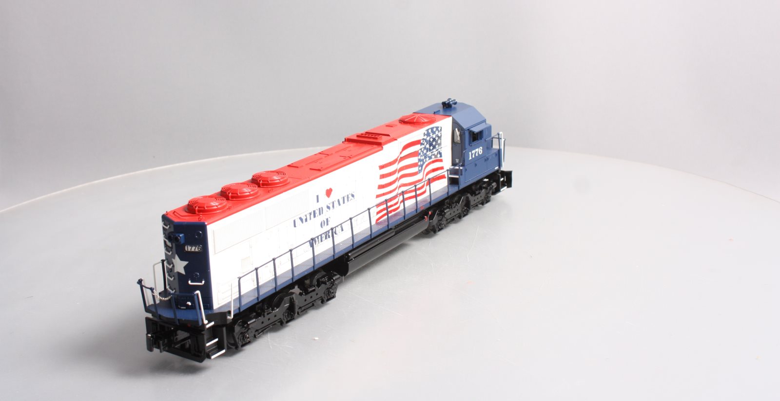 Lionel 6-28272 O Gauge I Love U.S.A. SD-60 Diesel Locomotive #1776 MT/Box