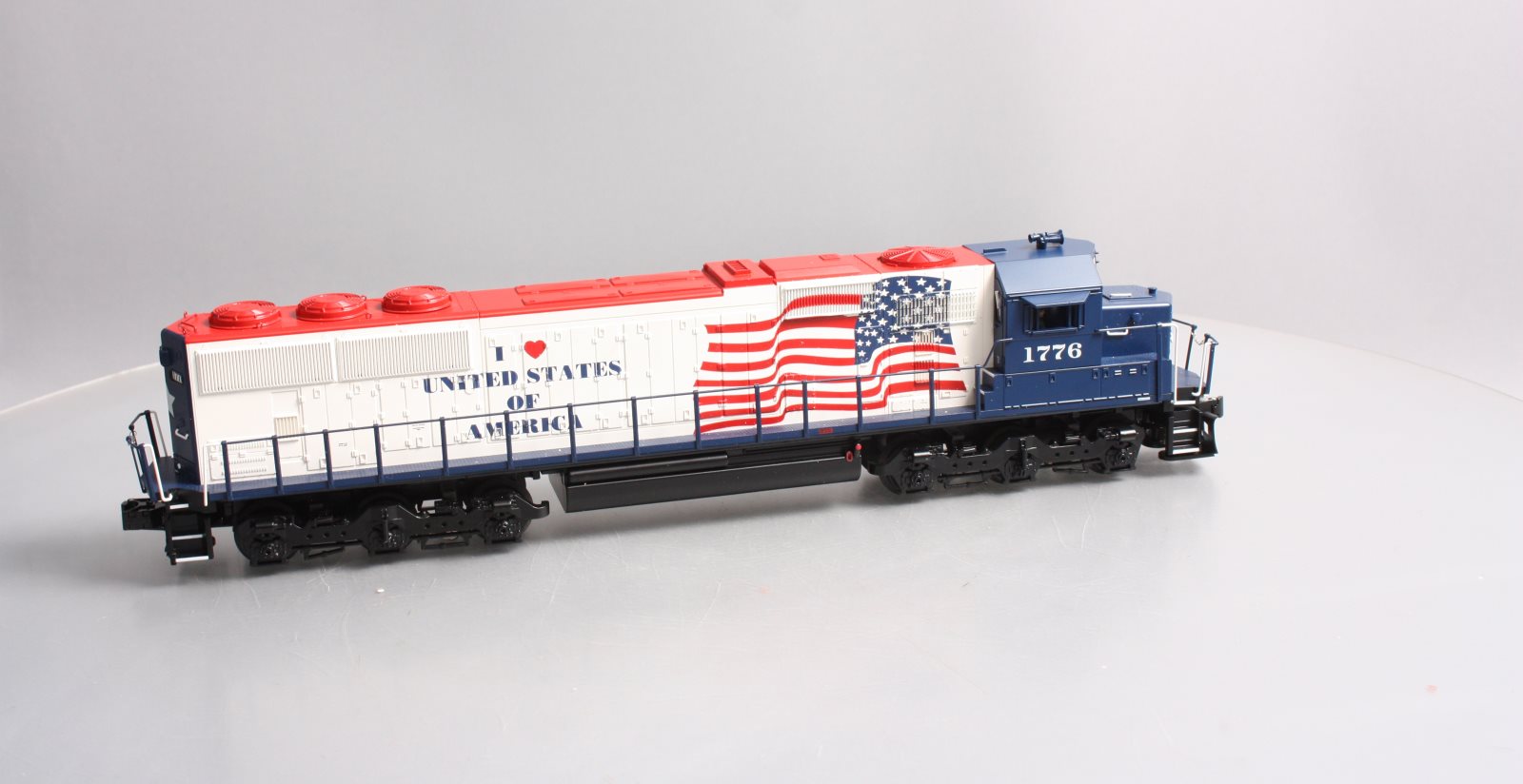 Lionel 6-28272 O Gauge I Love U.S.A. SD-60 Diesel Locomotive #1776 MT/Box