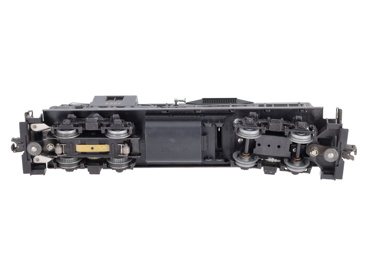Lionel 6-8357 O Gauge Pennsylvania GP9 Diesel Locomotive #8357 VG/Box