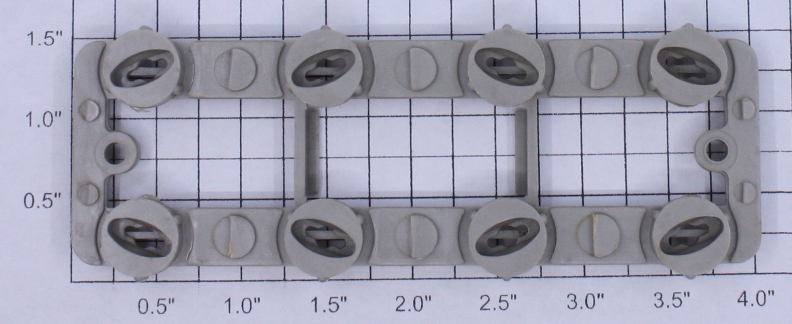 Lionel 195-75 8-Bulb Floodlight Housing without Bulbs or Reflectors