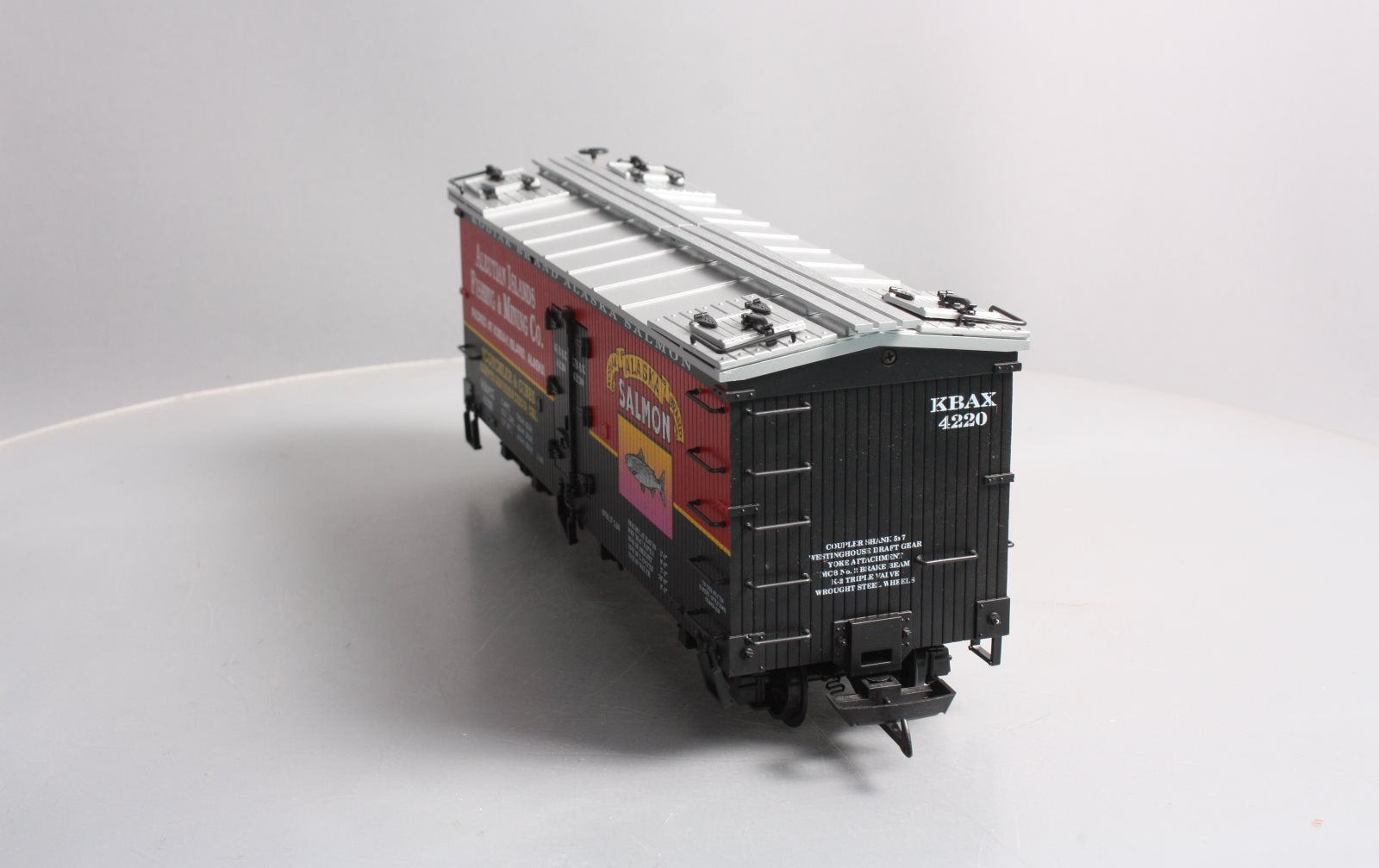 USA Trains R16221 G Alaska Salmon Reefer Car