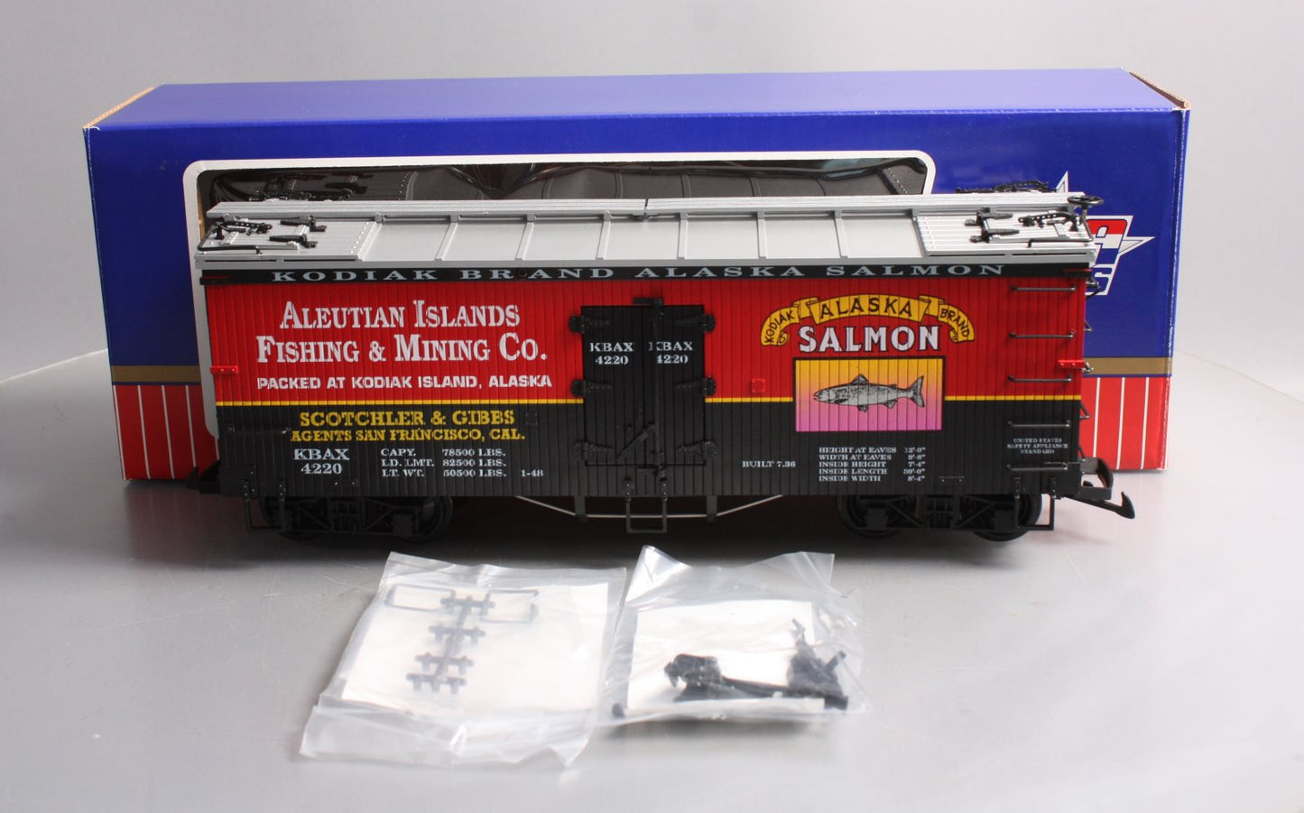 USA Trains R16221 G Alaska Salmon Reefer Car