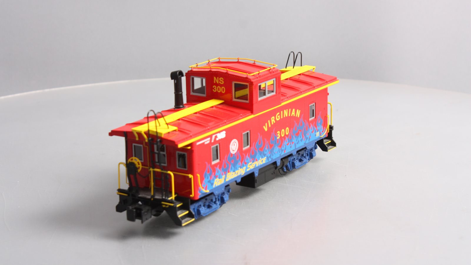 Lionel 6-27630 O Gauge Virginian Heritage CA-4 Caboose #300