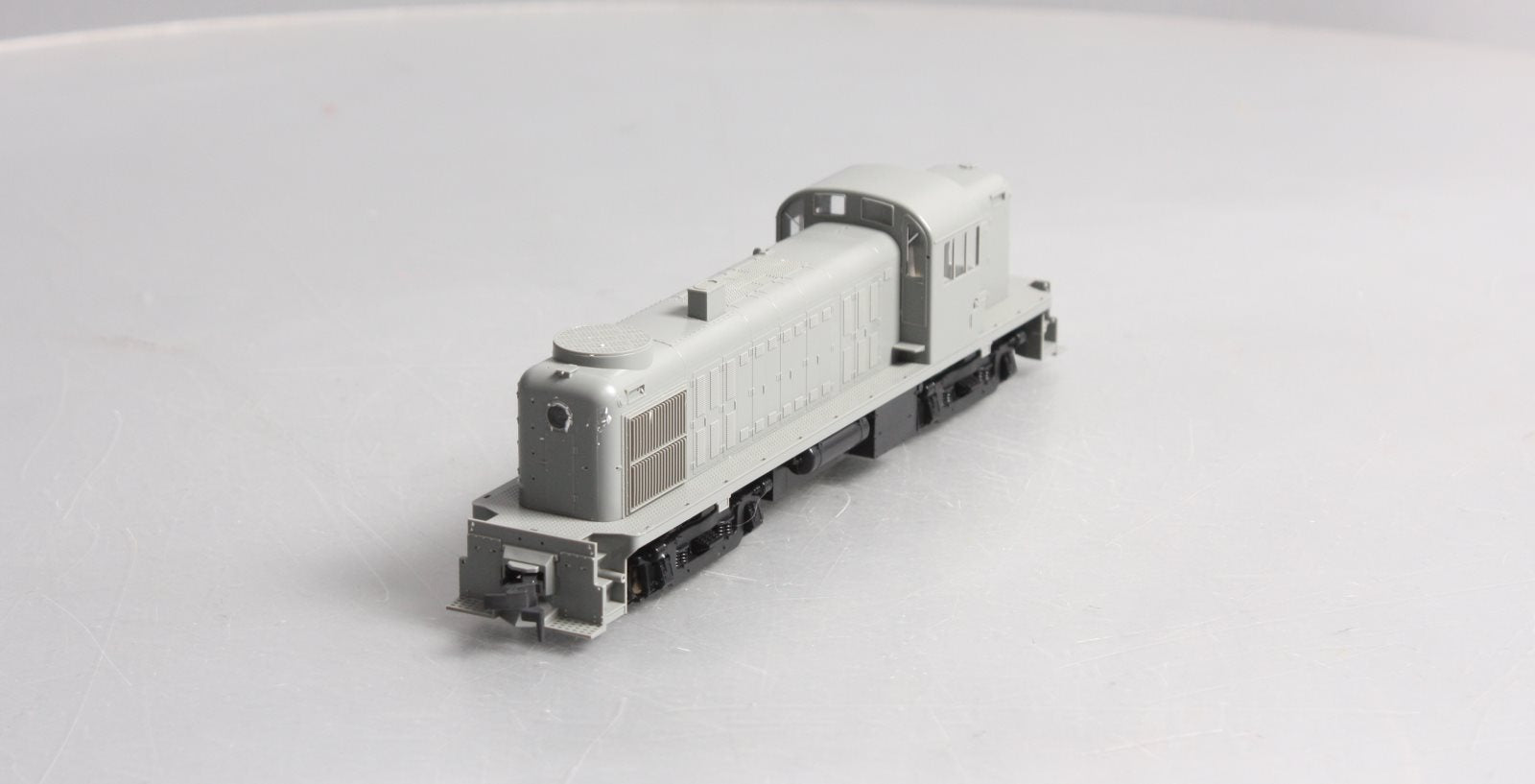 Kato 37-2100 HO Undecorated Alco RS-2 Diesel Locomotive LN/Box