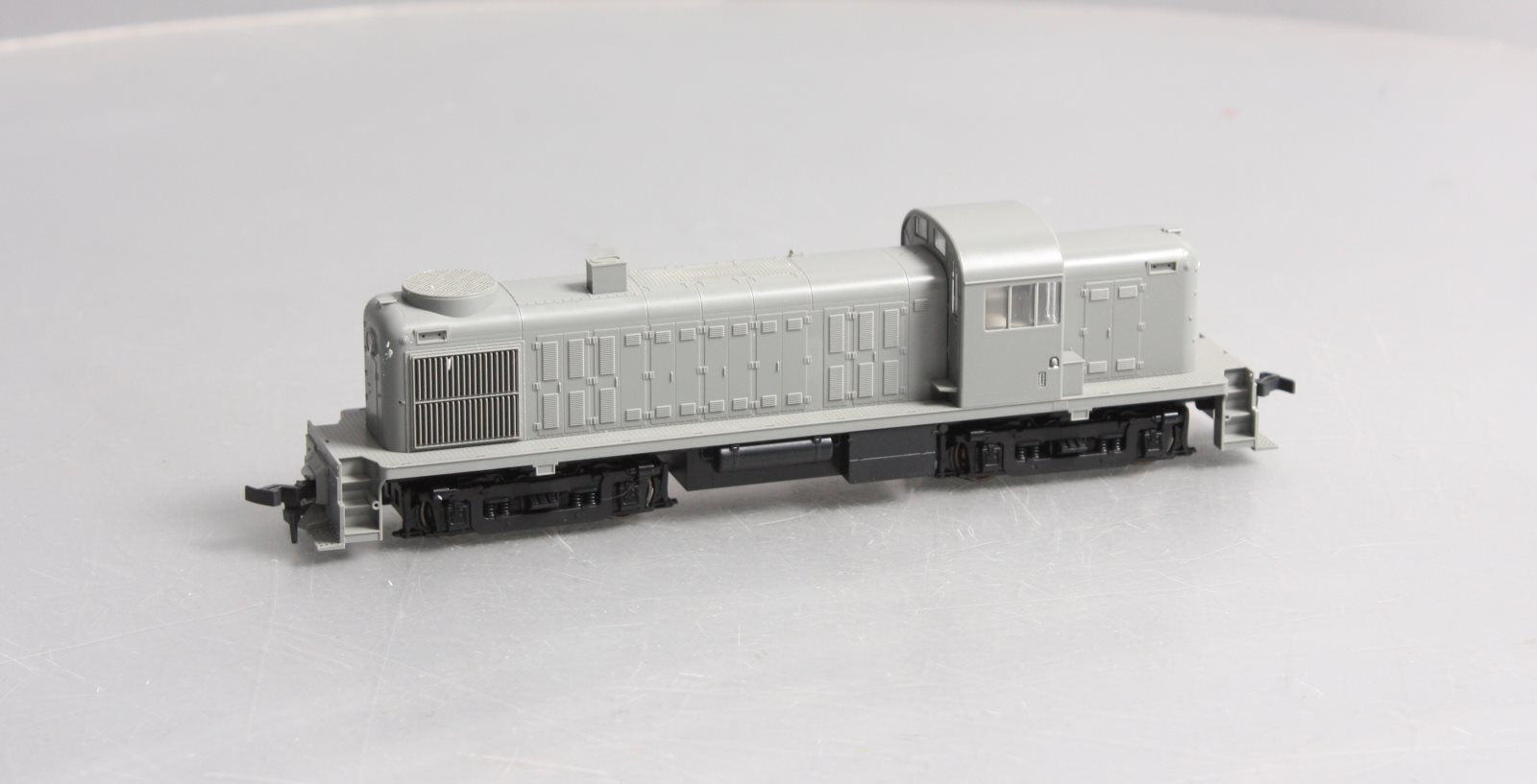 Kato 37-2100 HO Undecorated Alco RS-2 Diesel Locomotive LN/Box