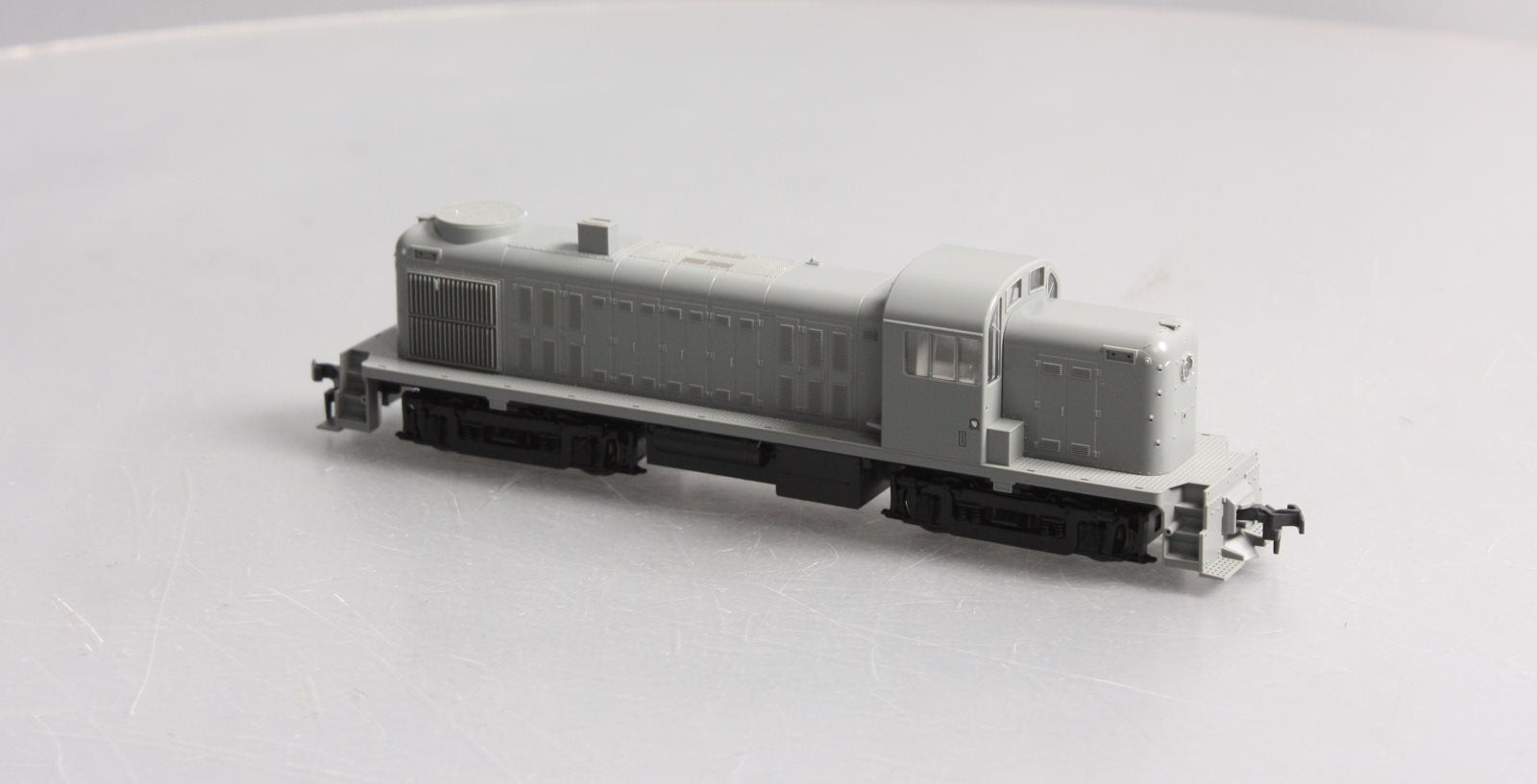 Kato 37-2100 HO Undecorated Alco RS-2 Diesel Locomotive LN/Box