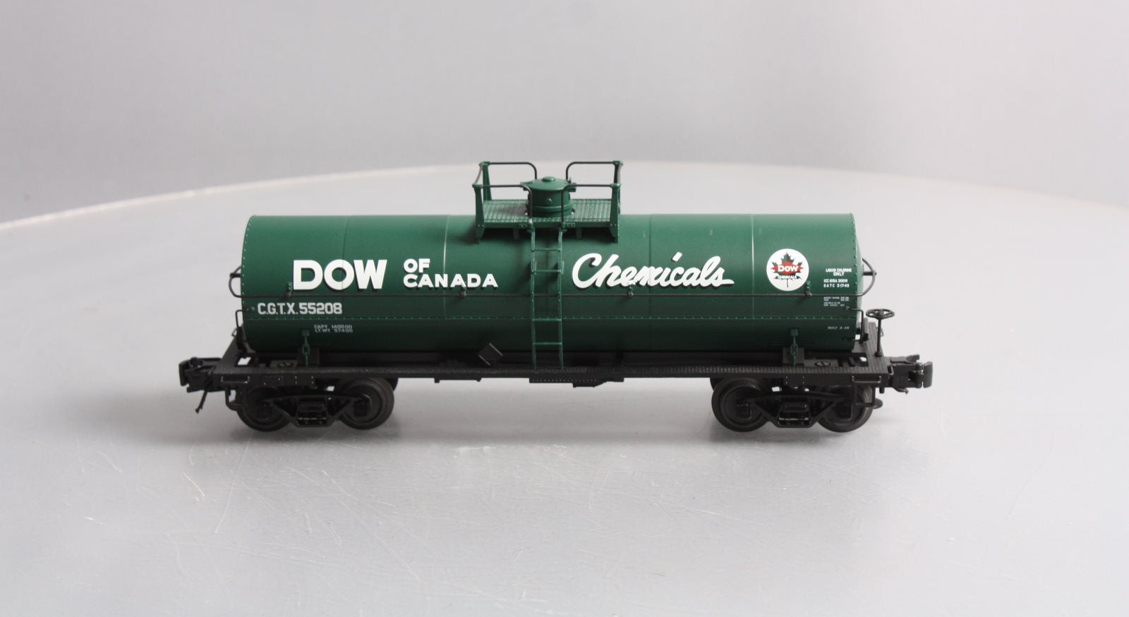 Atlas 8230-1 O Gauge Dow Of Canada 11,000 Gallon Tank Car #55208 (3-Rail) LN/Box