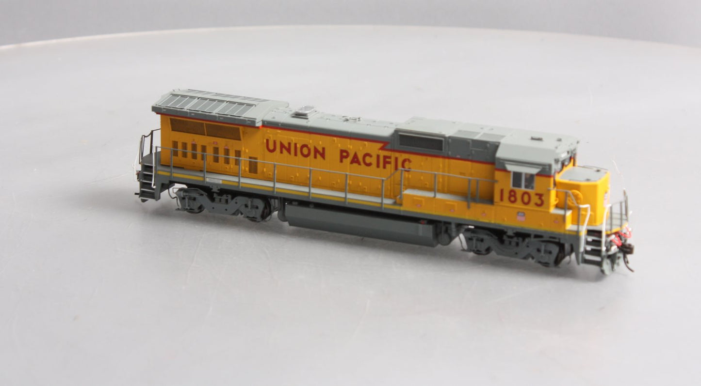 Atlas 7269 HO Union Pacific Dash 8-40B Diesel Locomotive Standard DC #1803