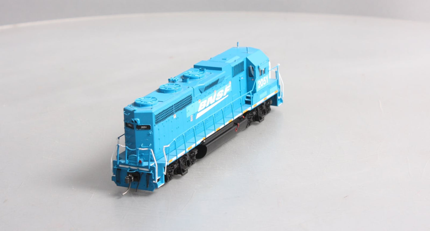 Atlas 10002361 HO BNSF GP38 Low Nose Diesel Locomotive #2051 (Silver Series)